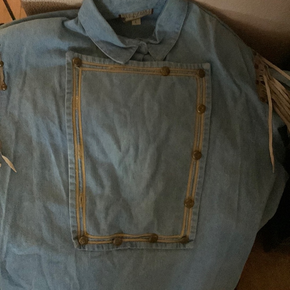 Men’s blue western style men’s jean shirt with original buttons